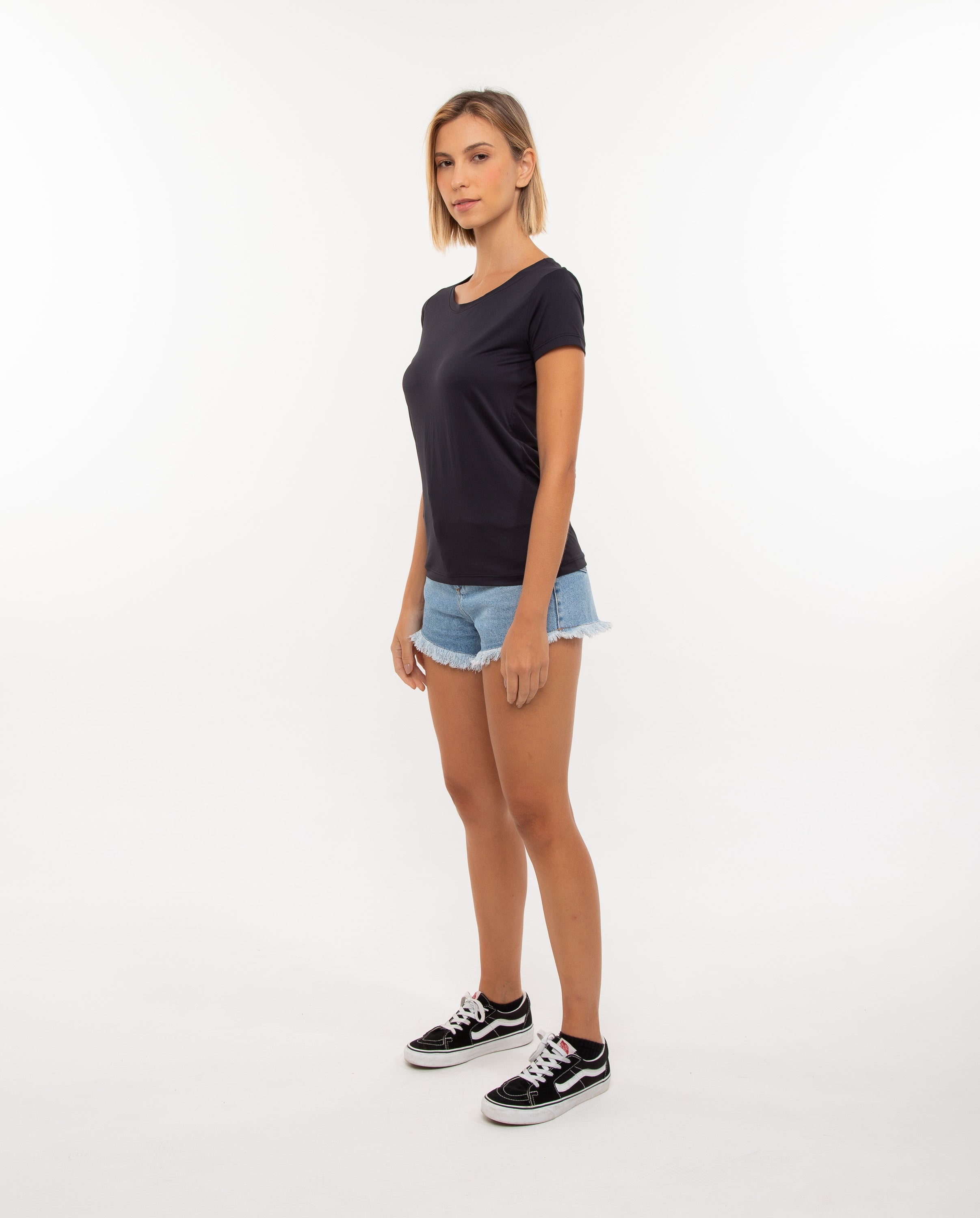 Camiseta Feminina Algodão EGÍPCIO Preta